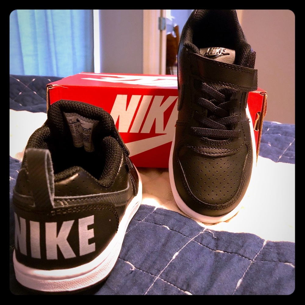 Little Boys Black Nike Tennis Shoes